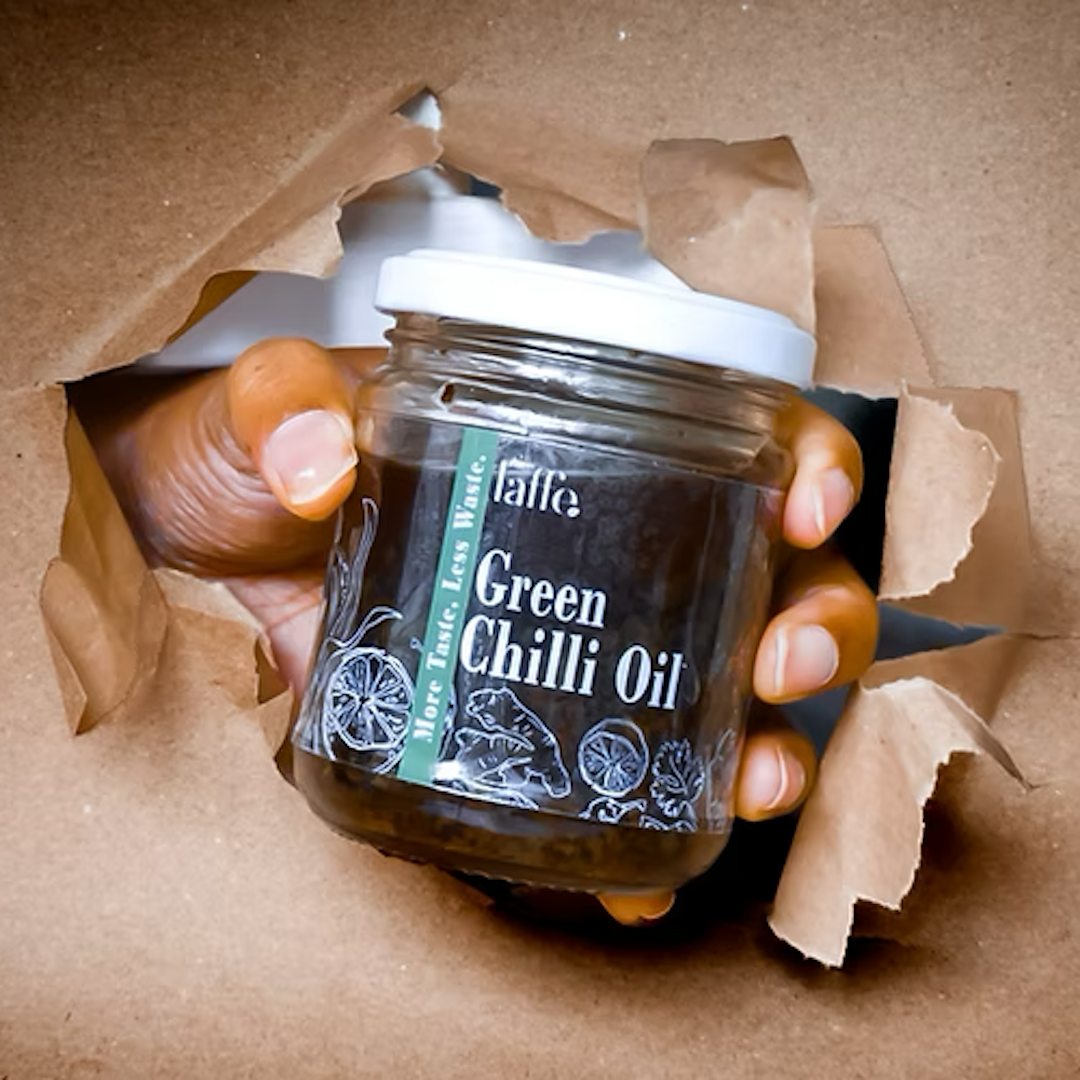 Green Chilli Oil Using Coffee Chaff (165ml) by Laffe